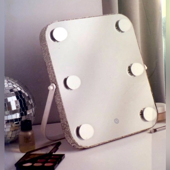 Yafa Hollywood Mirror NWT Silver Rhinestone USB Vanity Lighted Mirror  12” x 10” - Picture 1 of 6